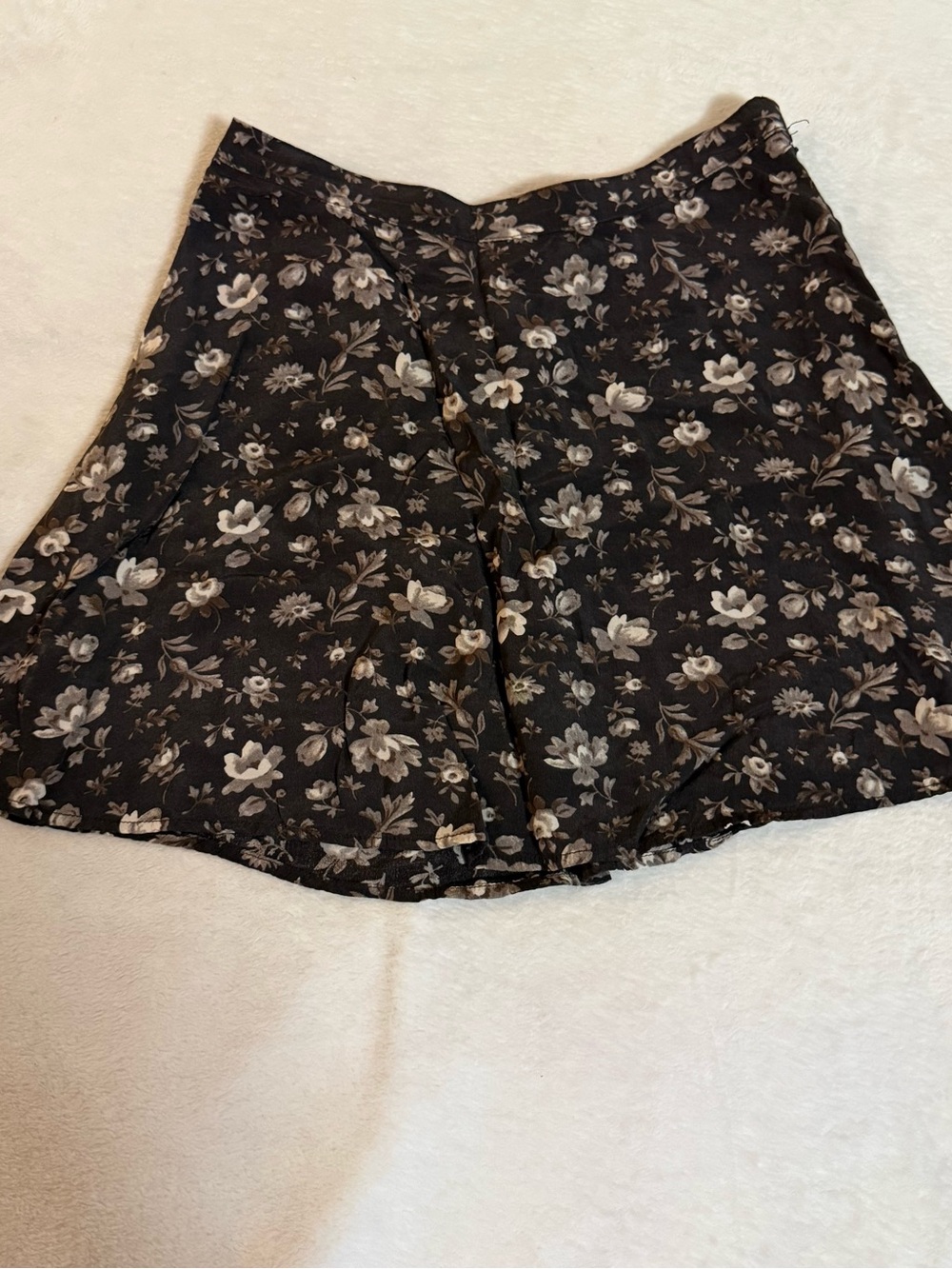 Y2K GAP Women’s Small Floral A-Line Skirt Black Gray Zip Vintage 2000s